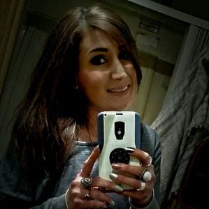 Meet your Posher, Andrea