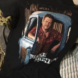 Brand New Blake Shelton T-Shirt size Small