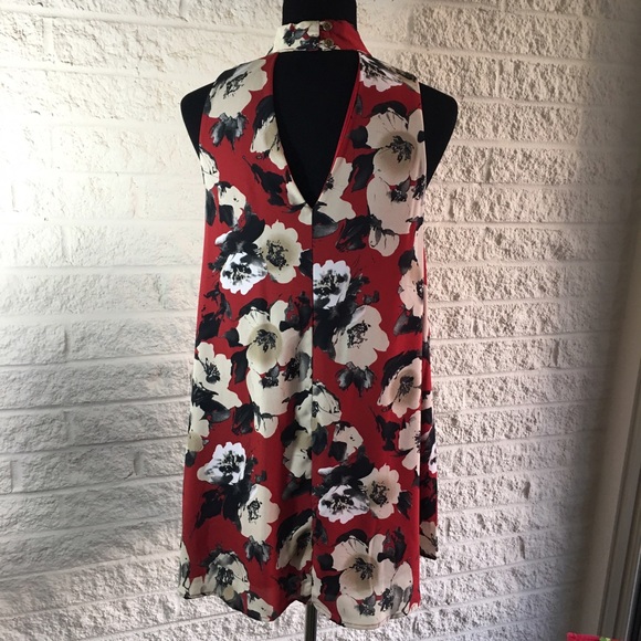 Floral choker dress - Picture 3 of 5