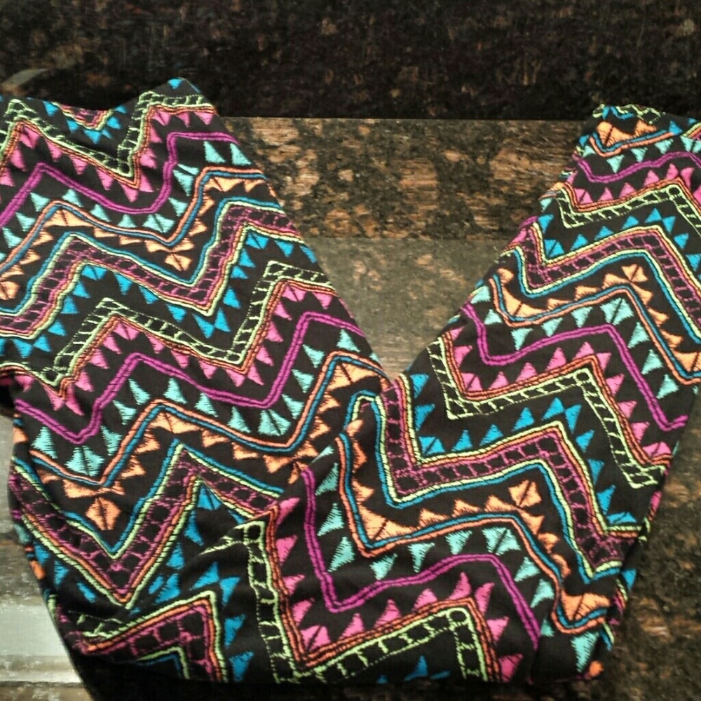 Leggings neon Atztec (Soft like LuLaRoe)