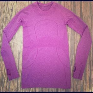 Lululemon (run swiftly tech long sleeve)