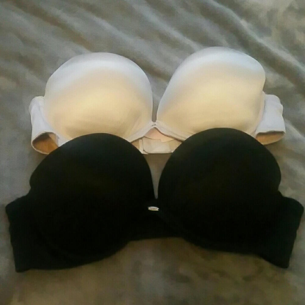 2 Victorias Secret strapless bras - 38C
