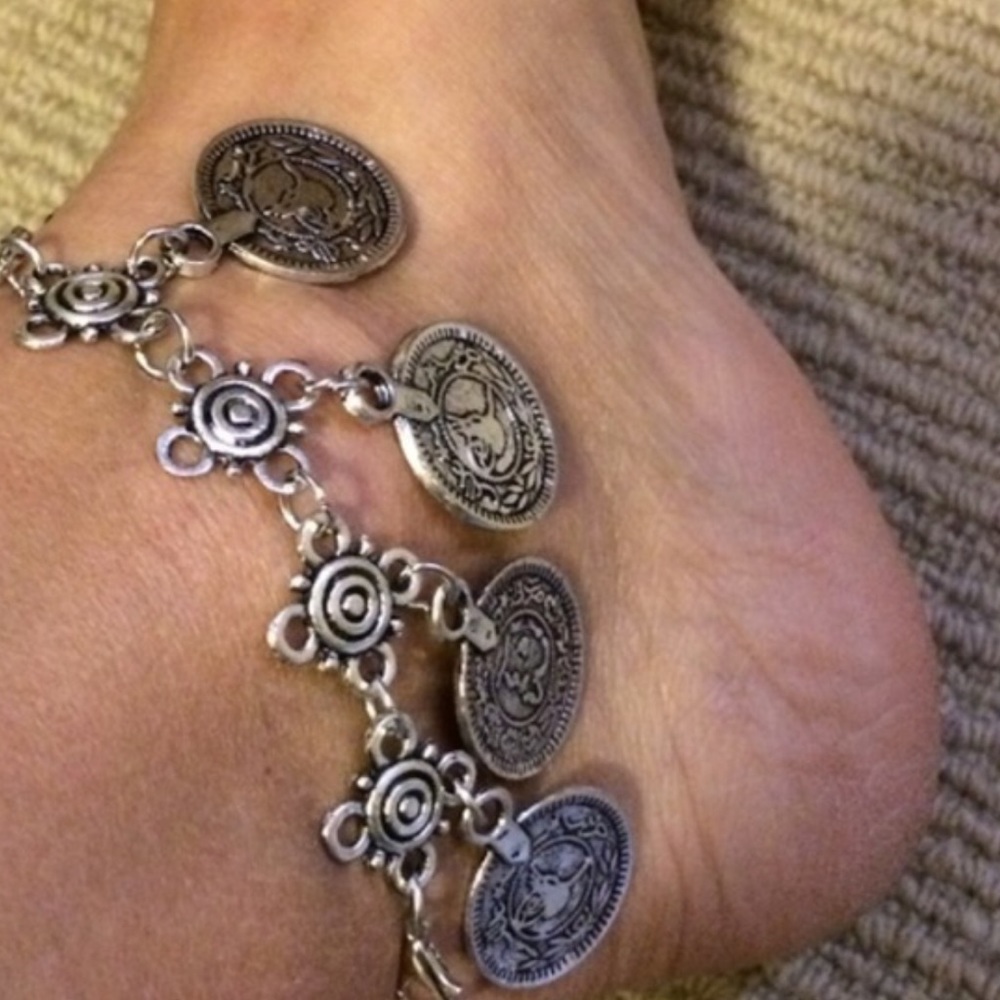 🌴SALE🌴🆕 Antique Silver Boho Coin Ankle Bracelet - Picture 6 of 6