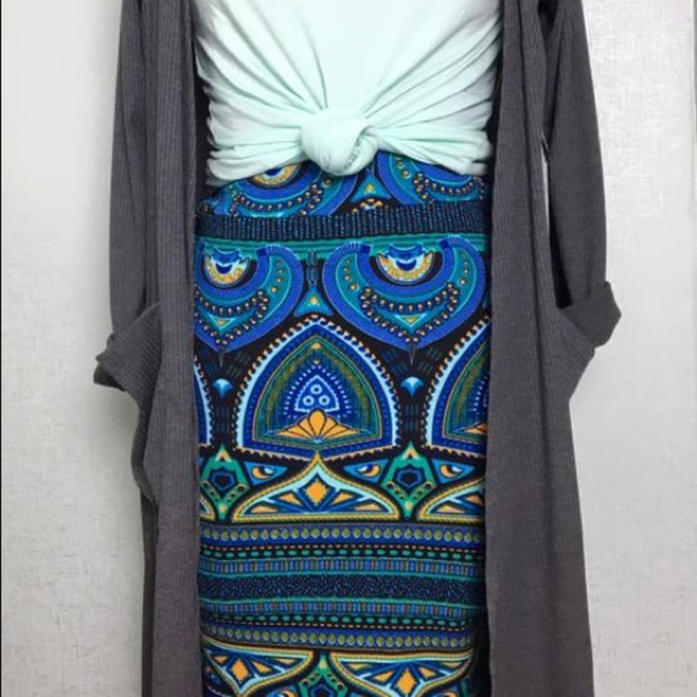 LulaRoe Cassie Skirt