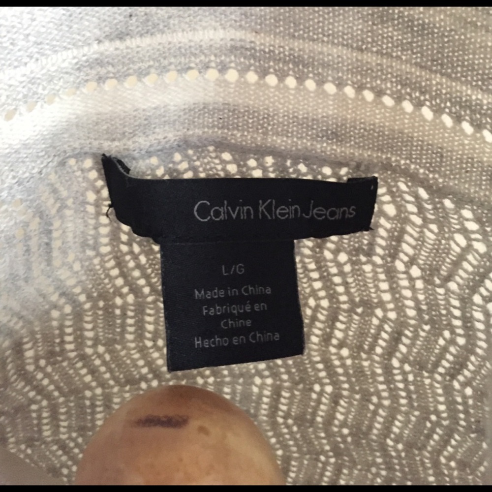 Calvin Klein cardigan - Picture 3 of 3