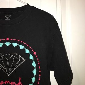 Black diamond graphic tee