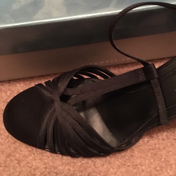 Shoes - Picture 2 of 3