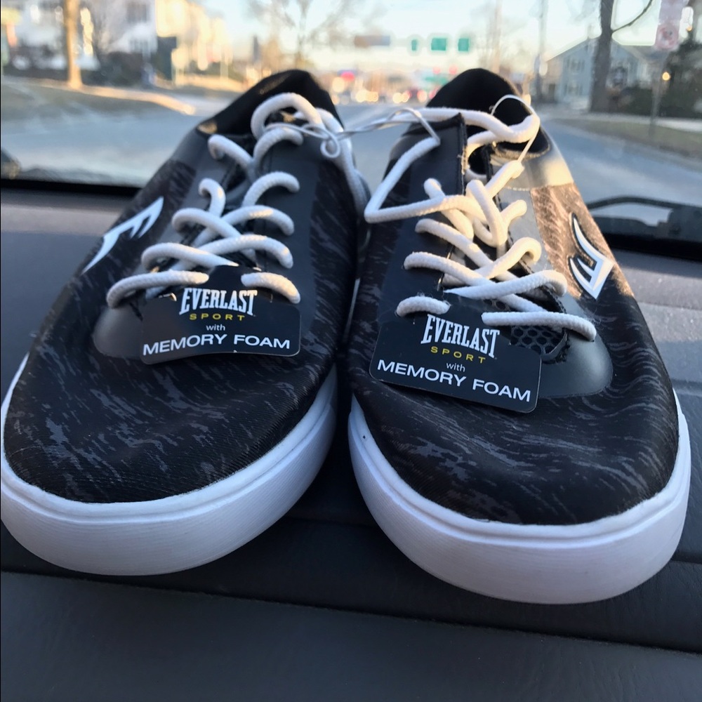 Everlast Sport Shoes (NEW)