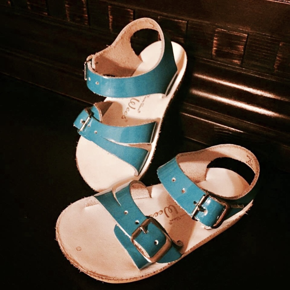 Sun Sans - size 4 - turquoise