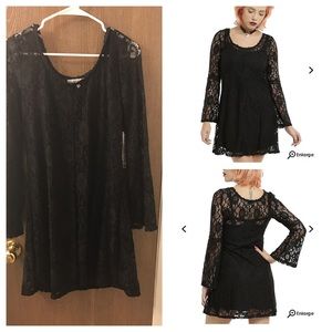 Plus Size Gothic Black Lace Bell Sleeve Dress