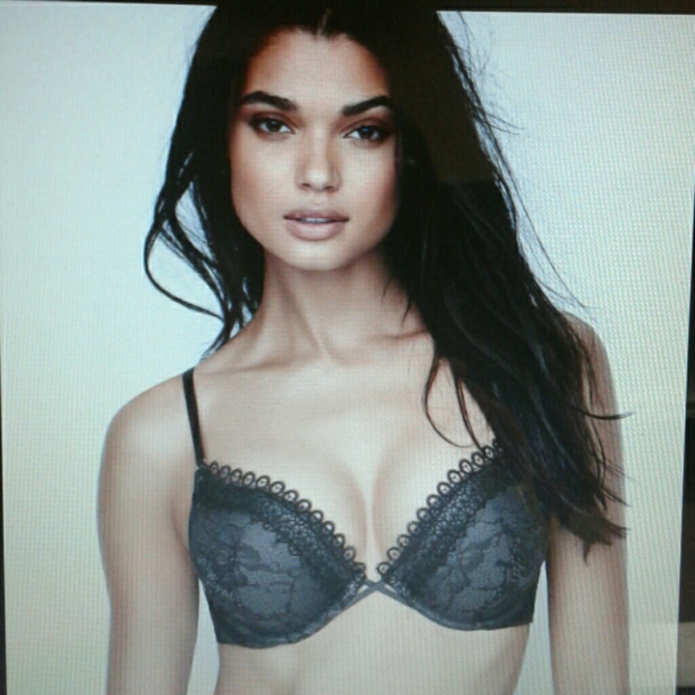 Victorias Secret Bombshell