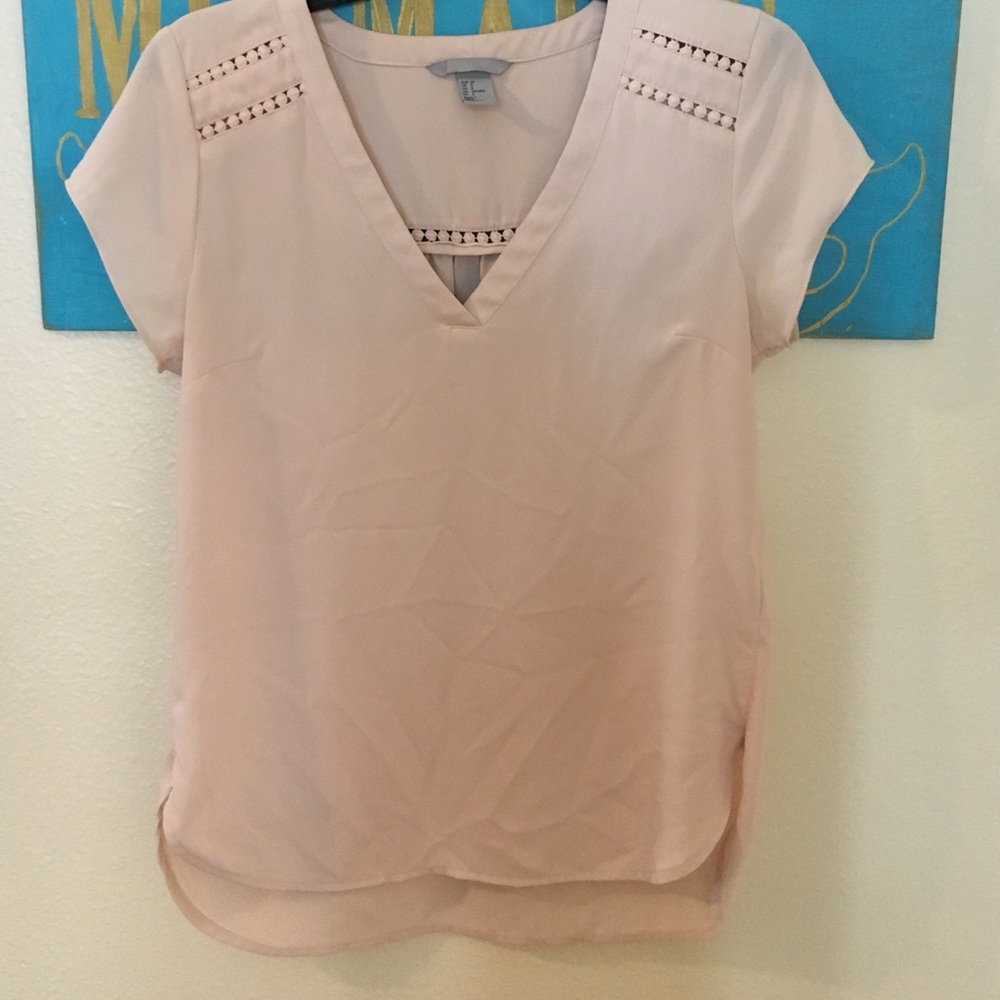 Pale pink top