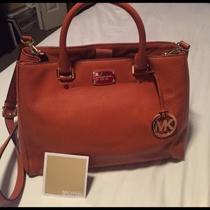 MICHAEL KORS orange crossbody/top handle bag