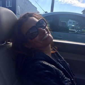 Meet your Posher, Deena