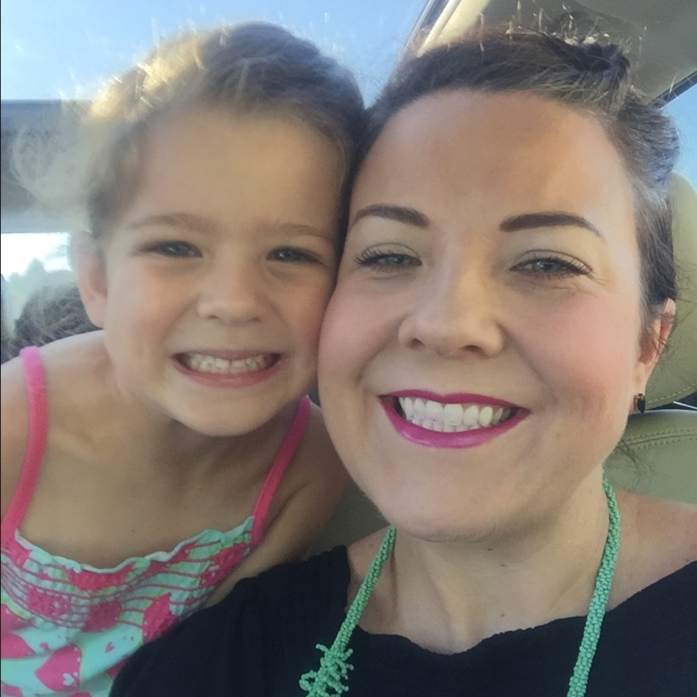 Meet your Posher, Elizabeth