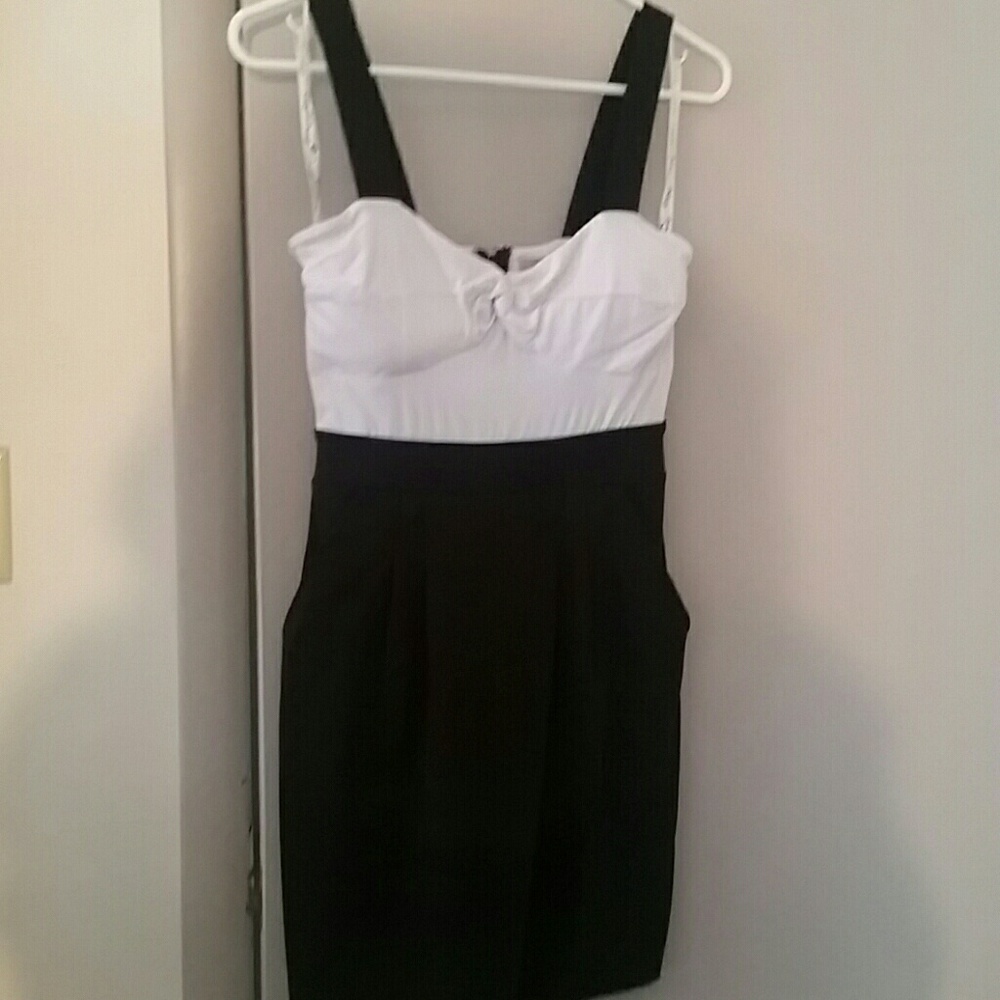 Guess mini black dress