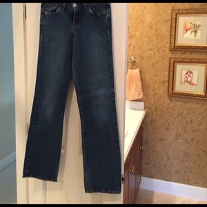 Lucky jeans