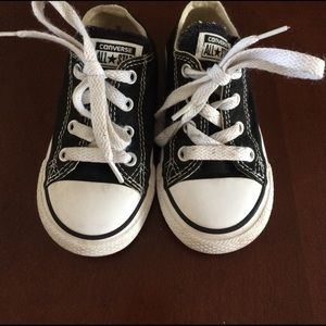 Converse chucks, size toddler 7