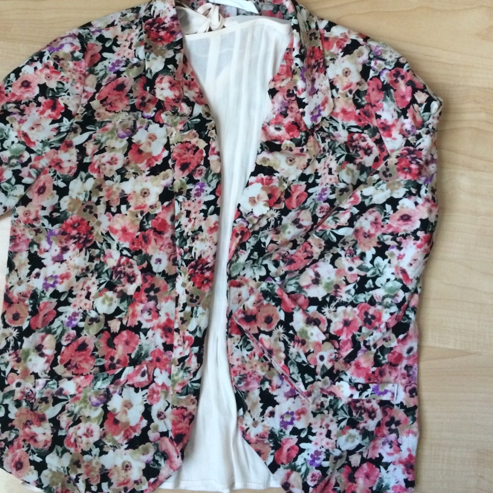 Lush silky floral blazer