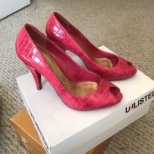 High heel shoes