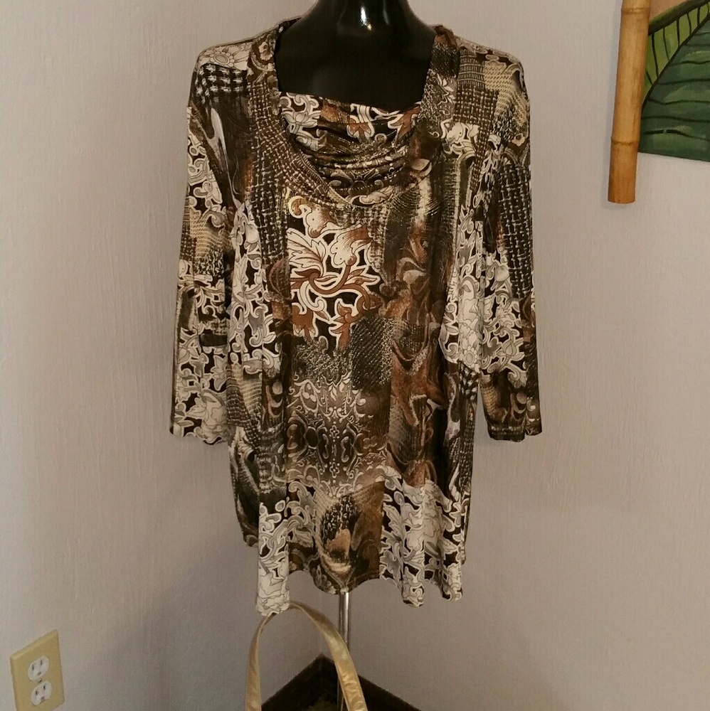 NEW DRESSY TOP