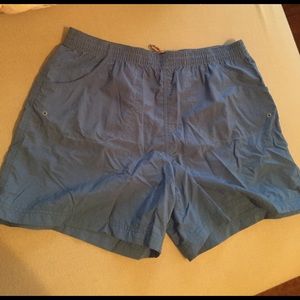 Women's Columbia Shorts Size M