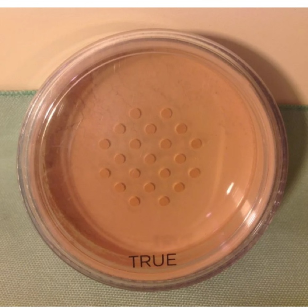 Sale 🎉 Tan #1 Mineral Foundation Powder