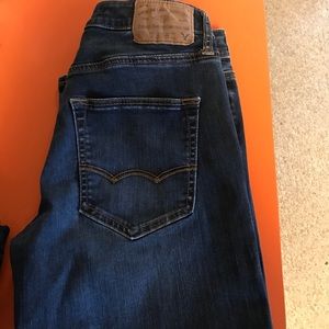 American Eagle men's jeans
