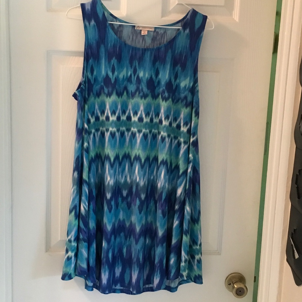Sleeveless tunic
