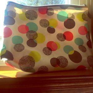 Thirty One Zipper Pouch