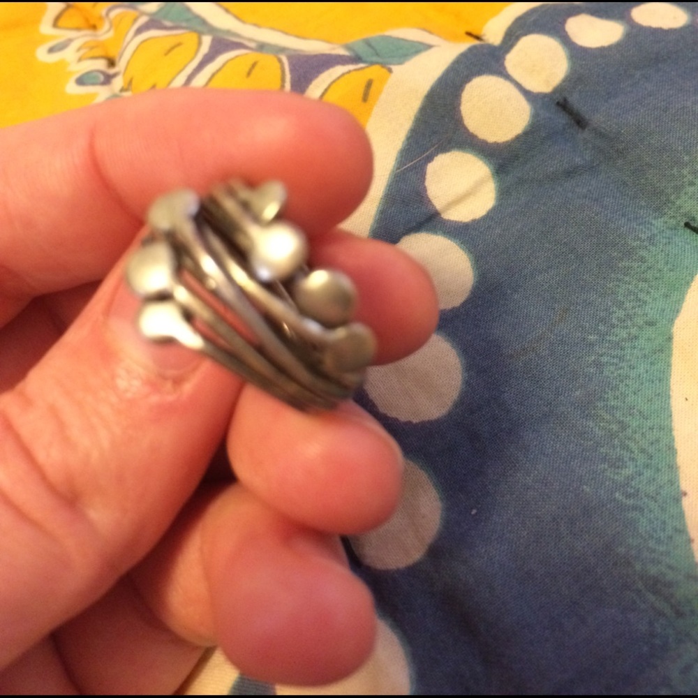 Ring - Picture 2 of 3