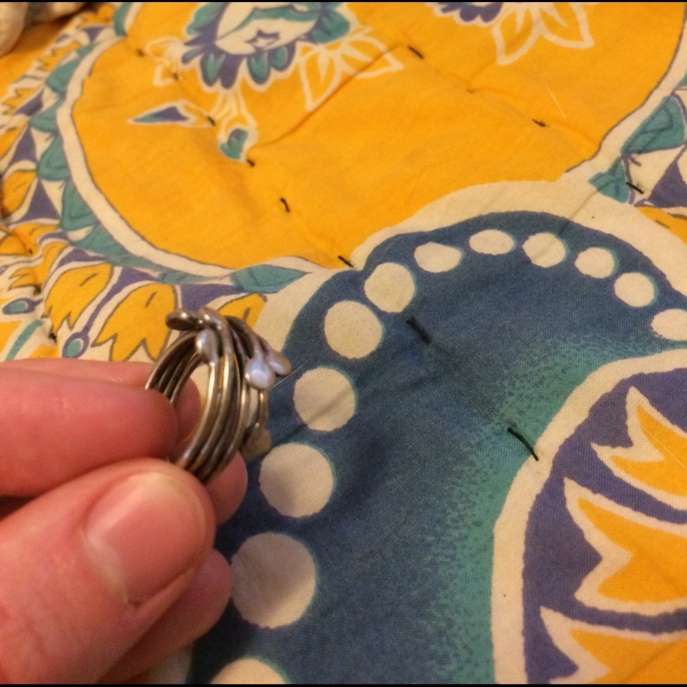 Ring - Picture 3 of 3
