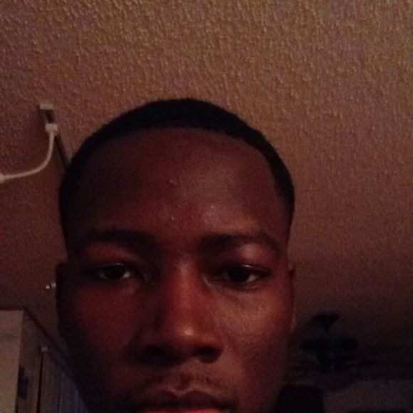 Meet your Posher, Hamidou - Picture 1 of 1