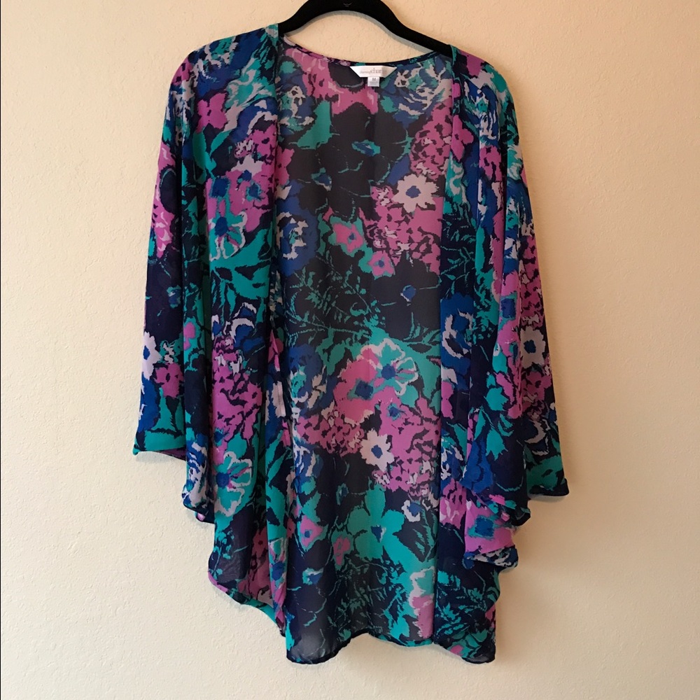 Floral Charming Charlie Kimono