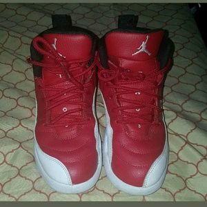 Kids air jordan retro 12