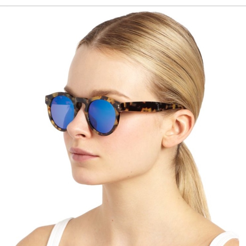 ILLESTEVA LEONARD TORTOISE W BLUE MIRRORED LENSES