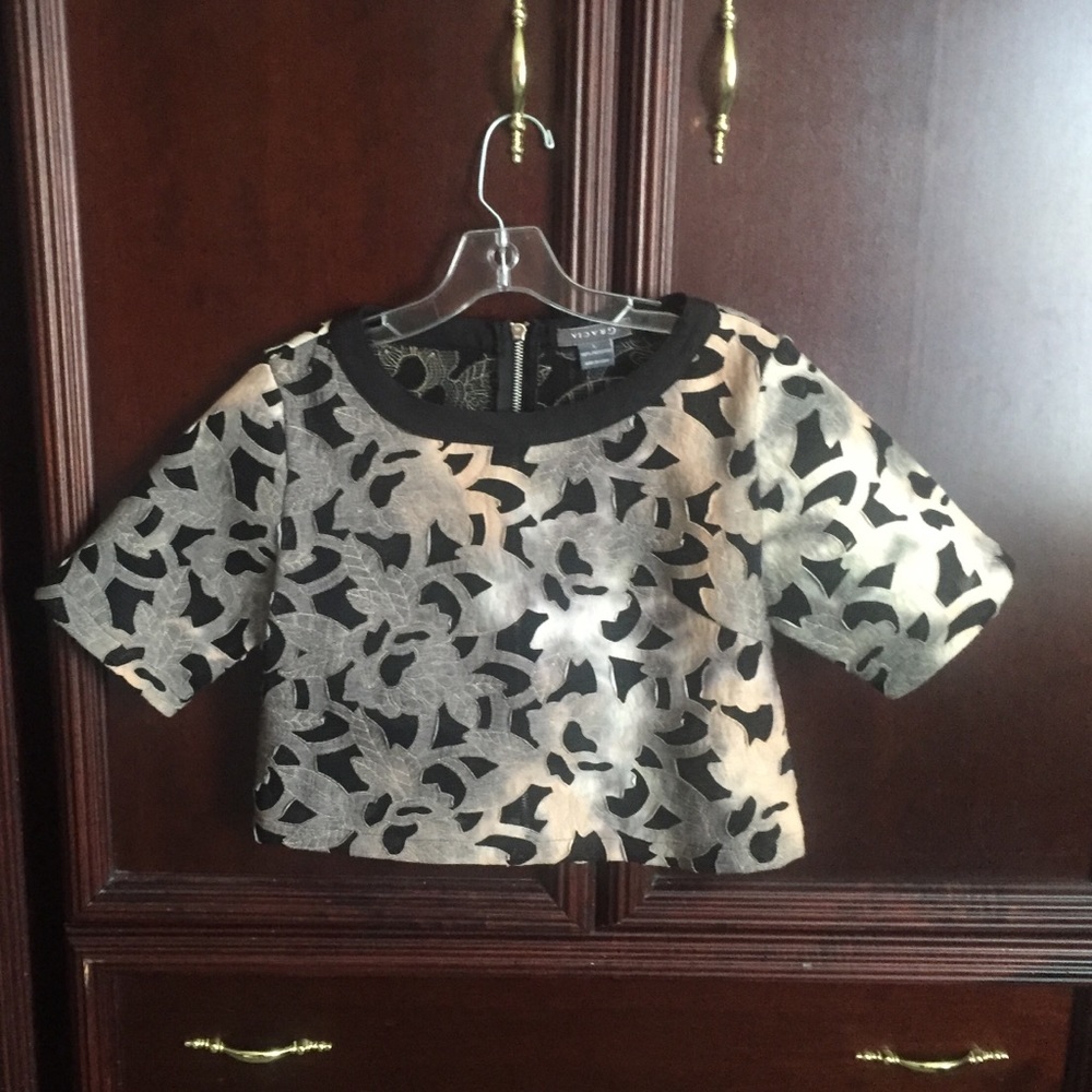 Garcia elegent top