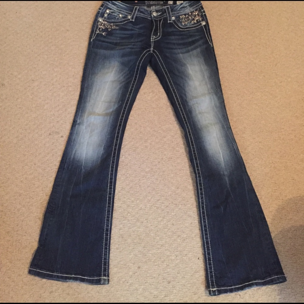 Miss Me signature boot cut Size 27