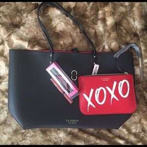 Victoria Secret tote bag set with make up clutch