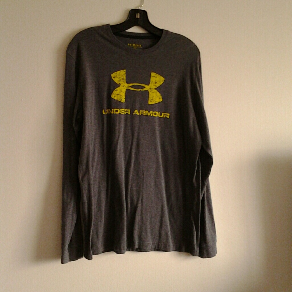 **SOLD** Men's UA shirt