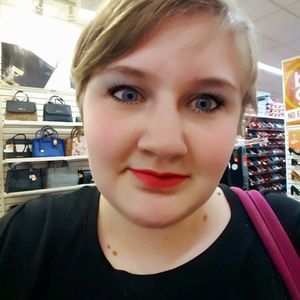 Meet your Posher, Candace