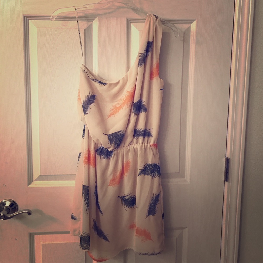 One shoulder dress