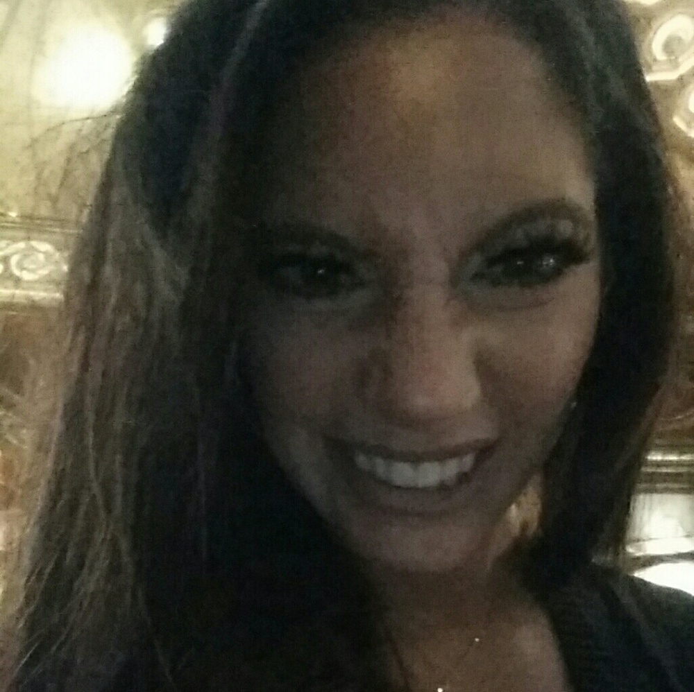 Meet your Posher, Lisa