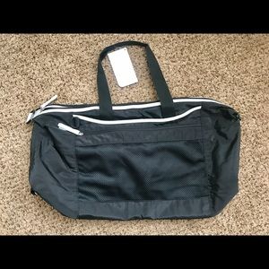 Fabletics Traverse Glow Getter Tote Bag