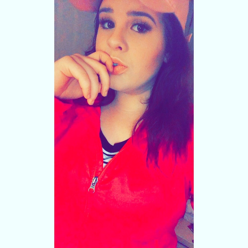 Meet your Posher, Brooke