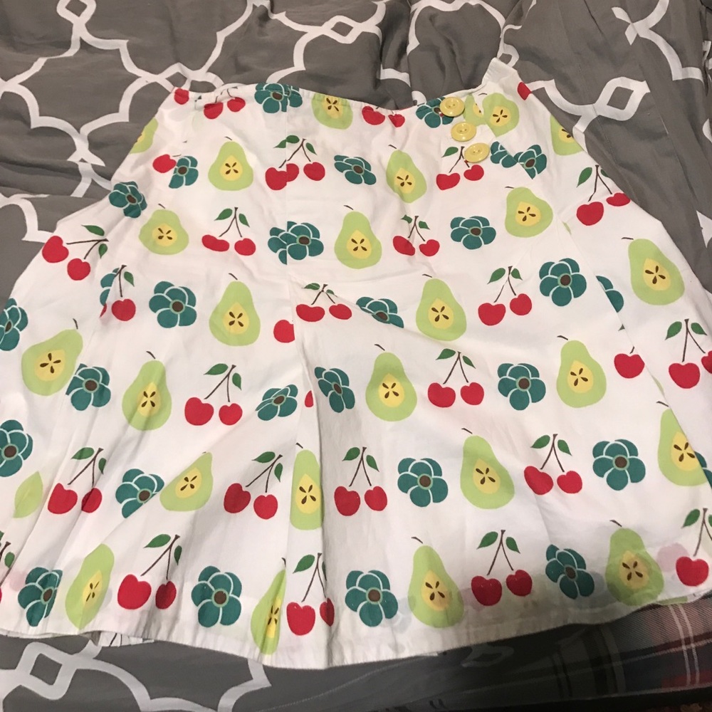 Anthropologie Oidelle Size 2 Fruit Skirt!