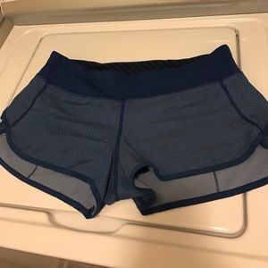 Lululemon speed shorts size 8