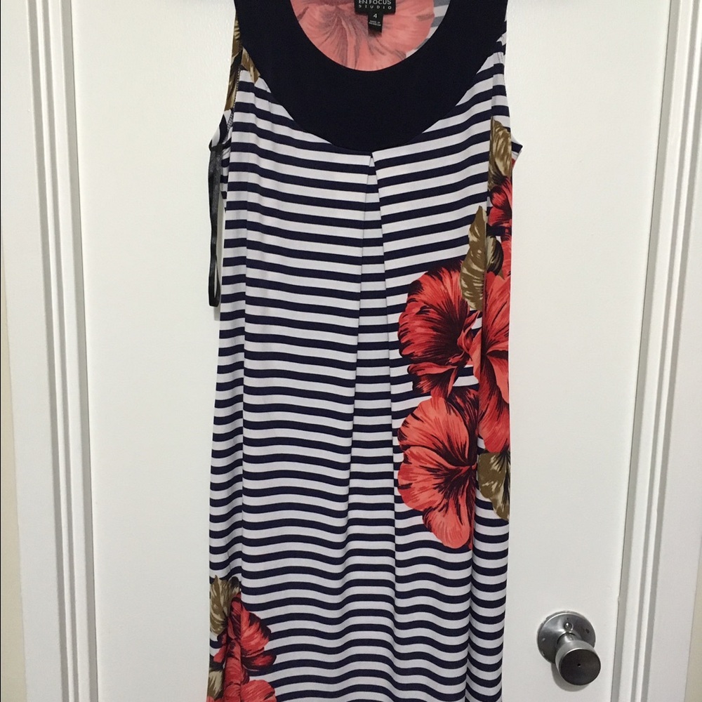 White and navy blue dress