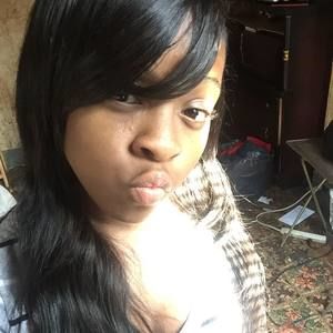 Meet your Posher, Monica