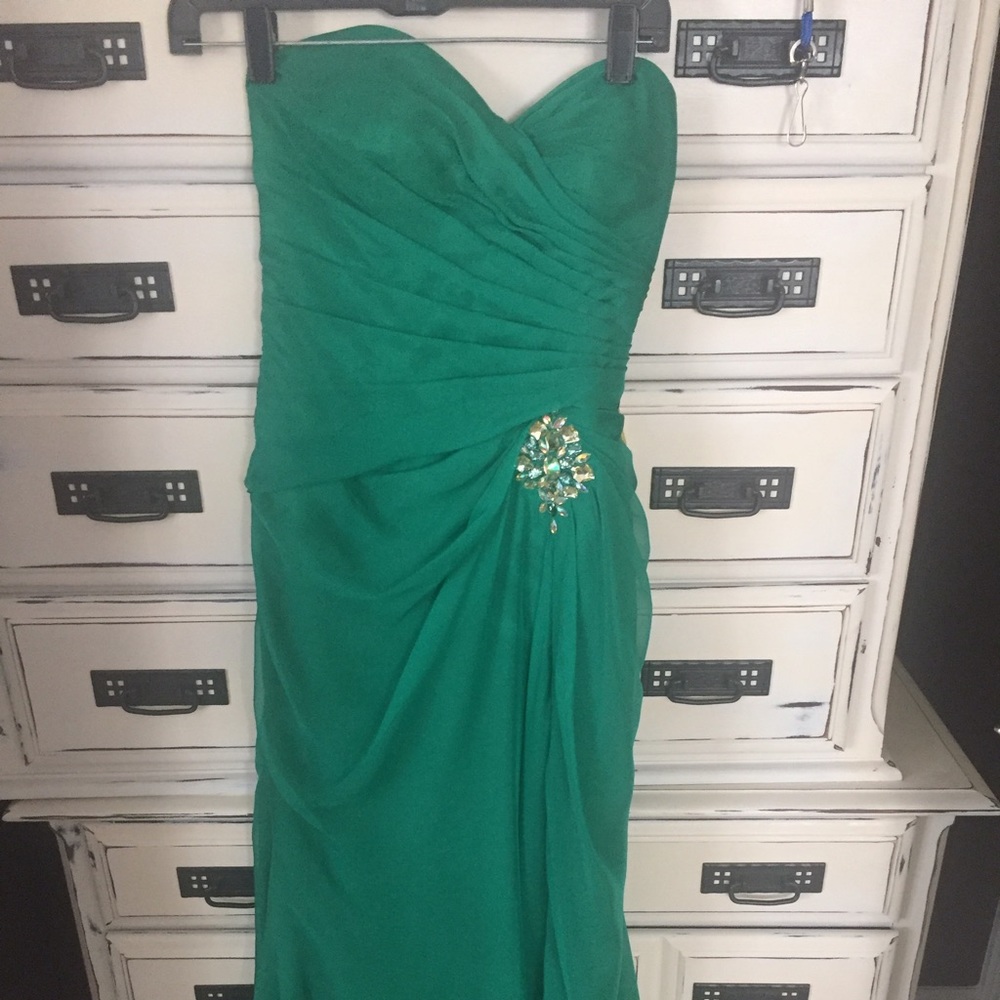 Size 2 green Bdazzle Prom Dress